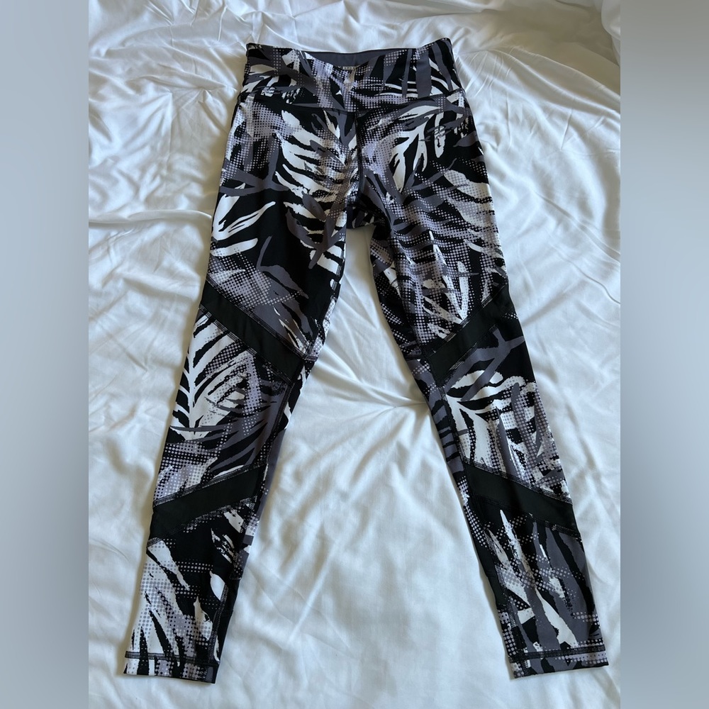 Leaf Print DKNY Leggings